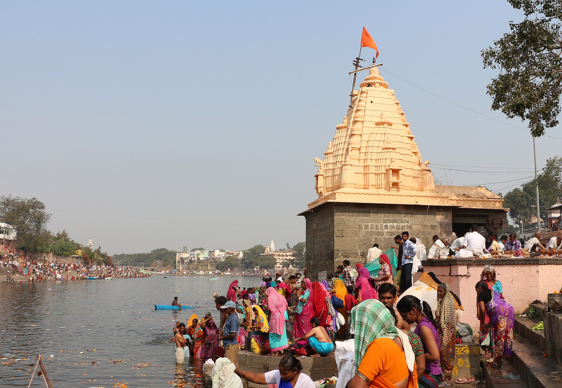 Evening Aarti at Ram Ghat